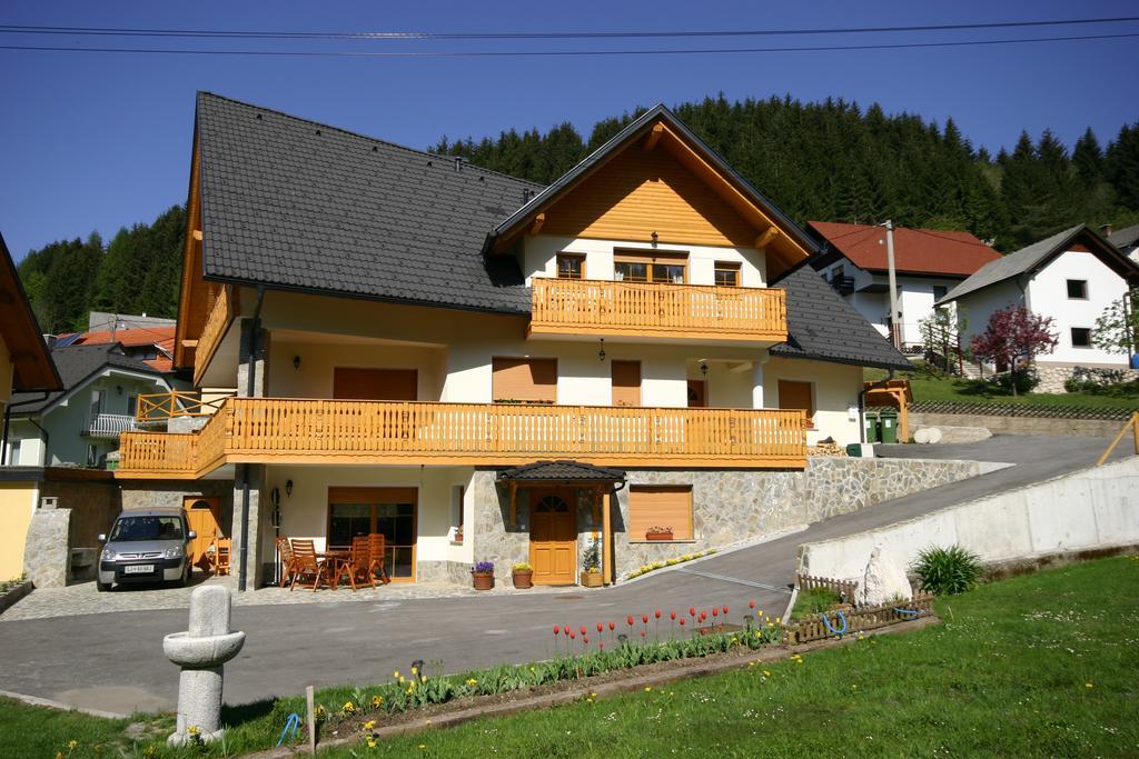 Apartments Karmen Rateče Εξωτερικό φωτογραφία